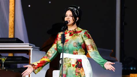 See the Setlist for Lana Del Rey’s Sparkling Shows in 2023